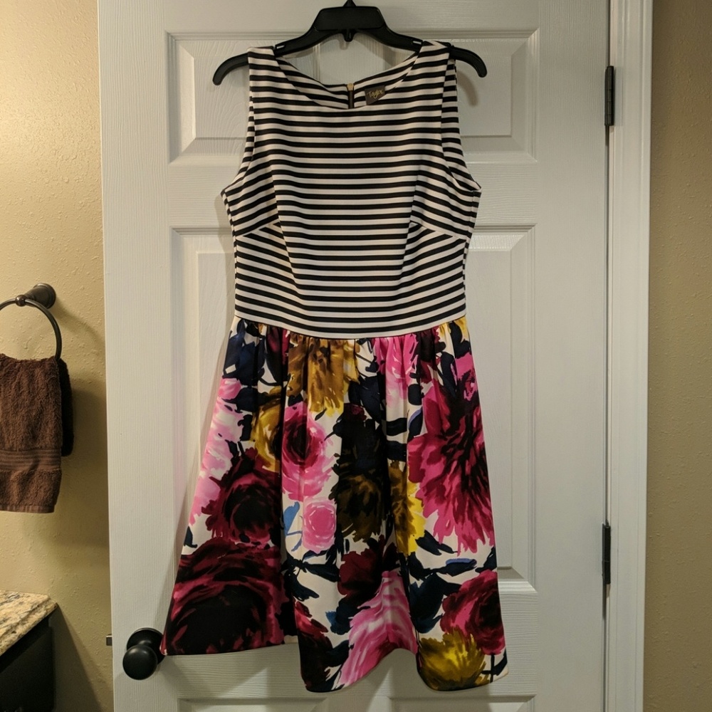 Lord and Taylor Dress